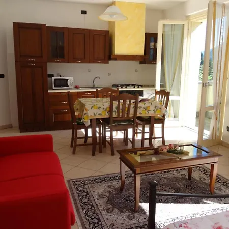 Ein-zimmer-wohnung 'casa Valery' Mit Wasserblick By Interhome Apartament *