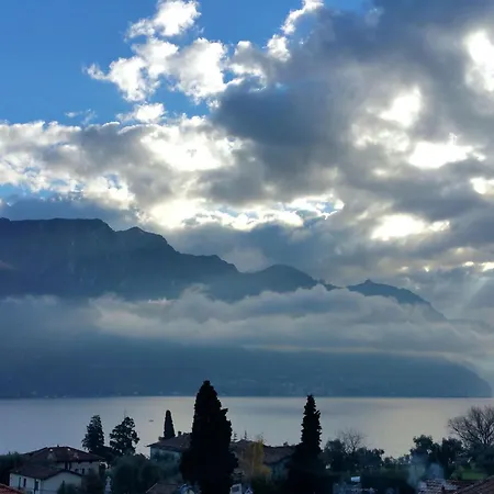 Apartament Ein-zimmer-wohnung 'casa Valery' Mit Wasserblick By Interhome